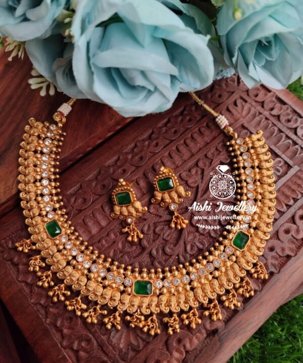 aishi jewellery necklace