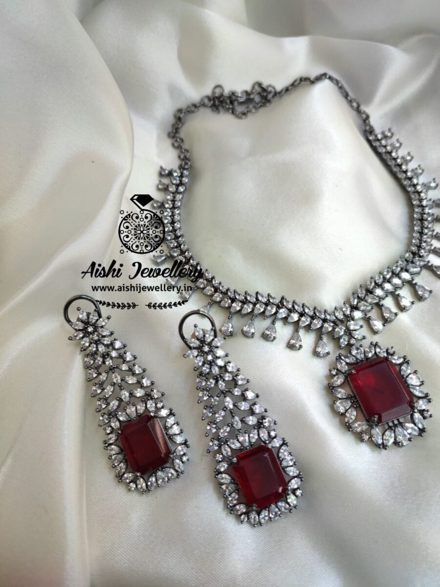 Victorian Neckpiece(Red)-AN143