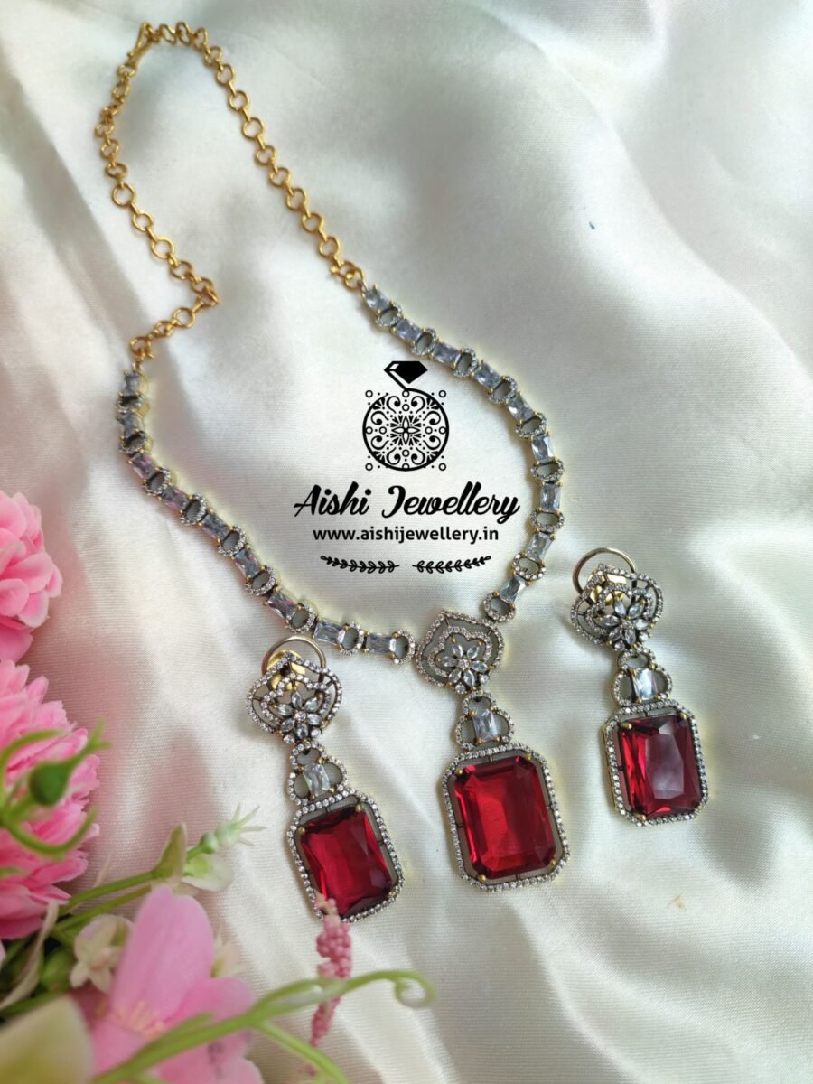 Doublet Diamond Stones neck set(Red)-AN206