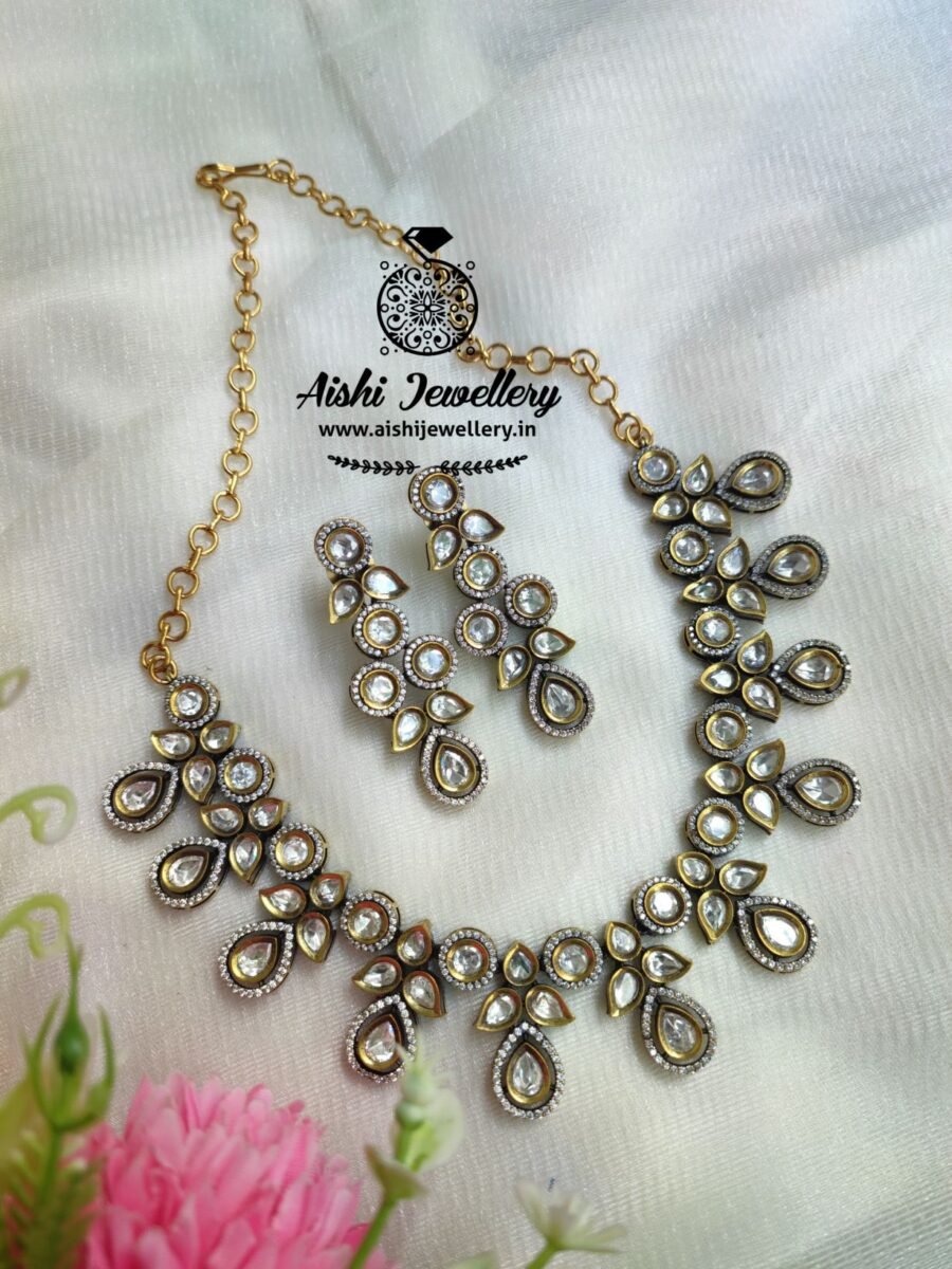 Uncut Kundan Diamond with Victorian Polish-AN217