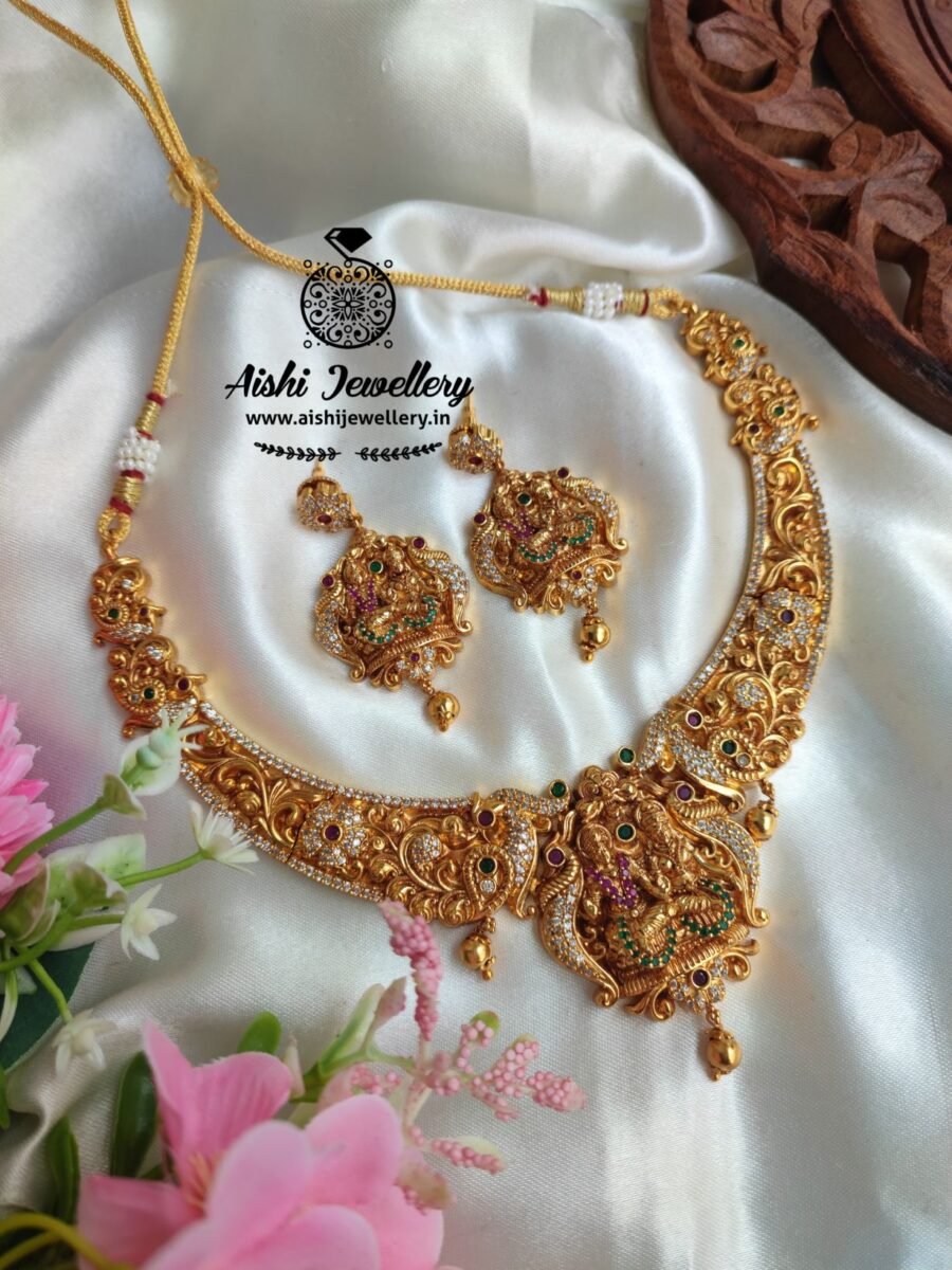 Sivan Parvathi Ad Matt Gold Neck Set-N296