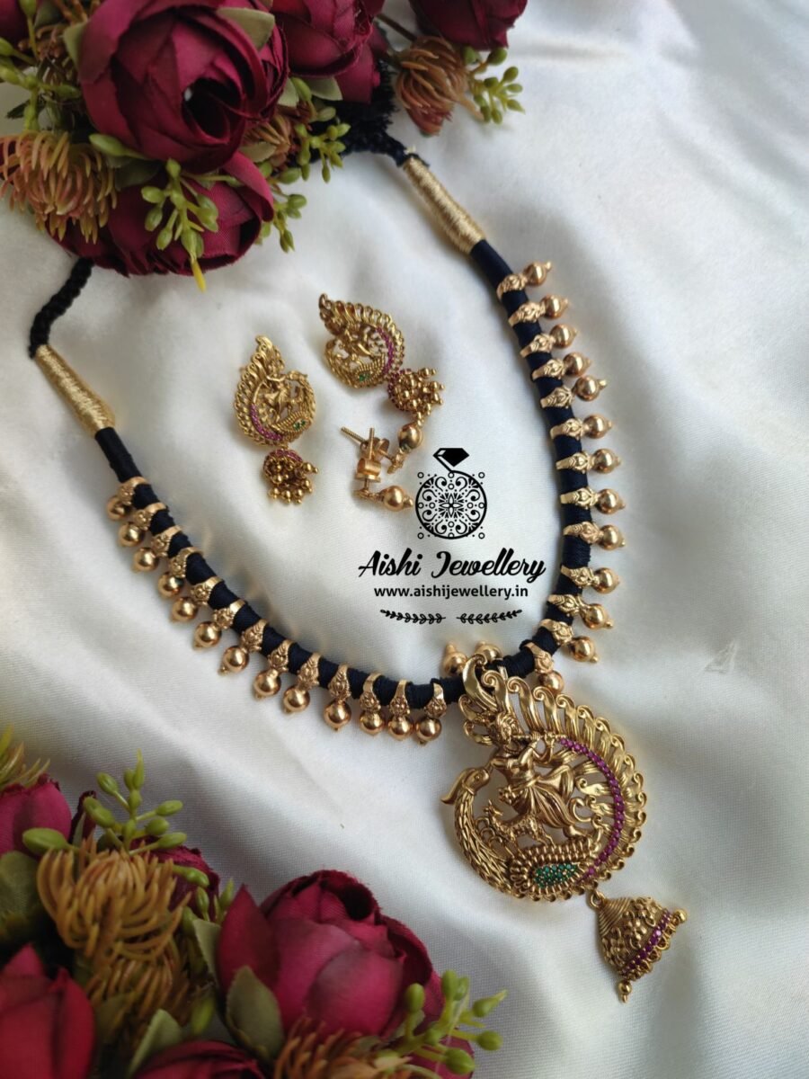 Krishnan Antique Pendant with Black Thread Neck Set-N483