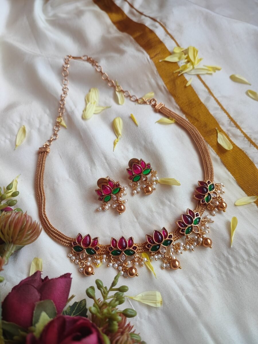 Lotus Kemp Neckpiece-N511