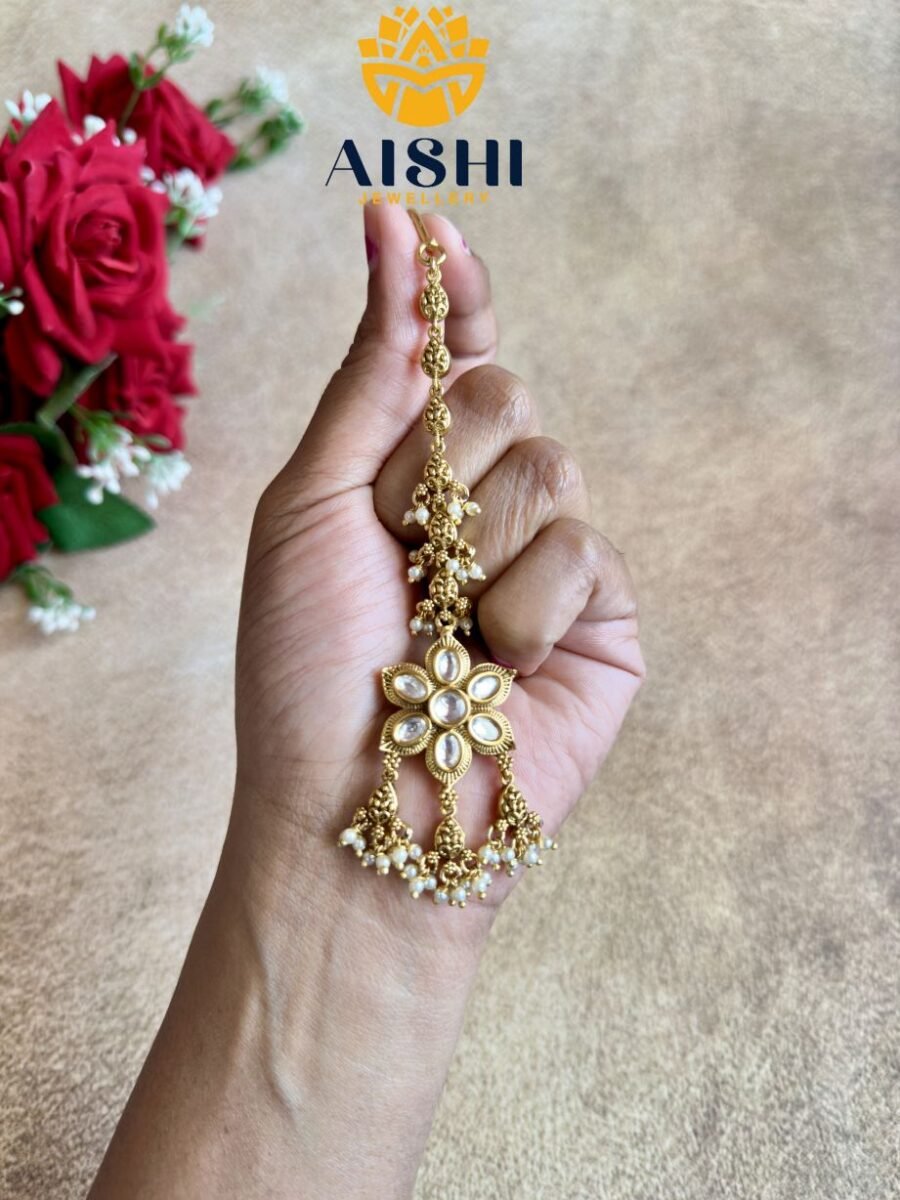Floral Kundan Tikka -T241