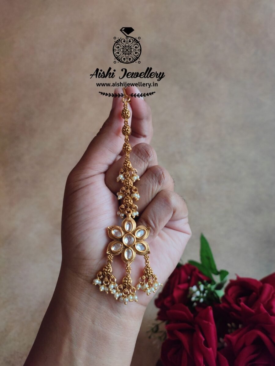 Floral Kundan Tikka -T241