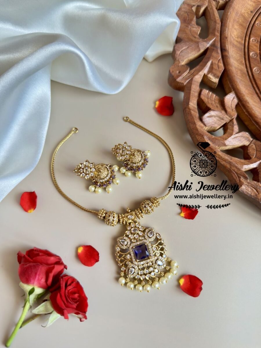 Floral Pendant Neckpiece (Purple) – N602