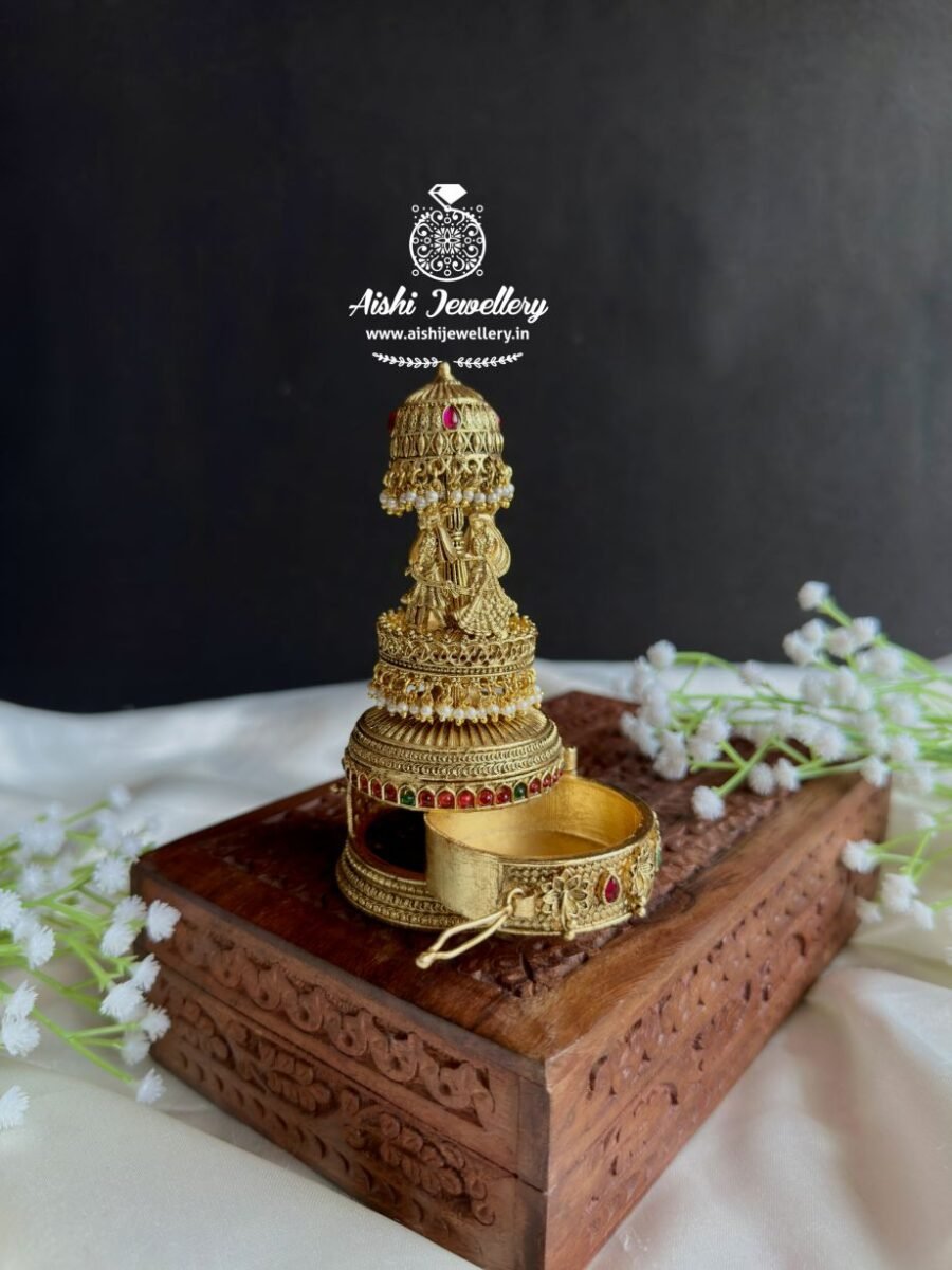 Raja Rani Kumkum Box – KB31