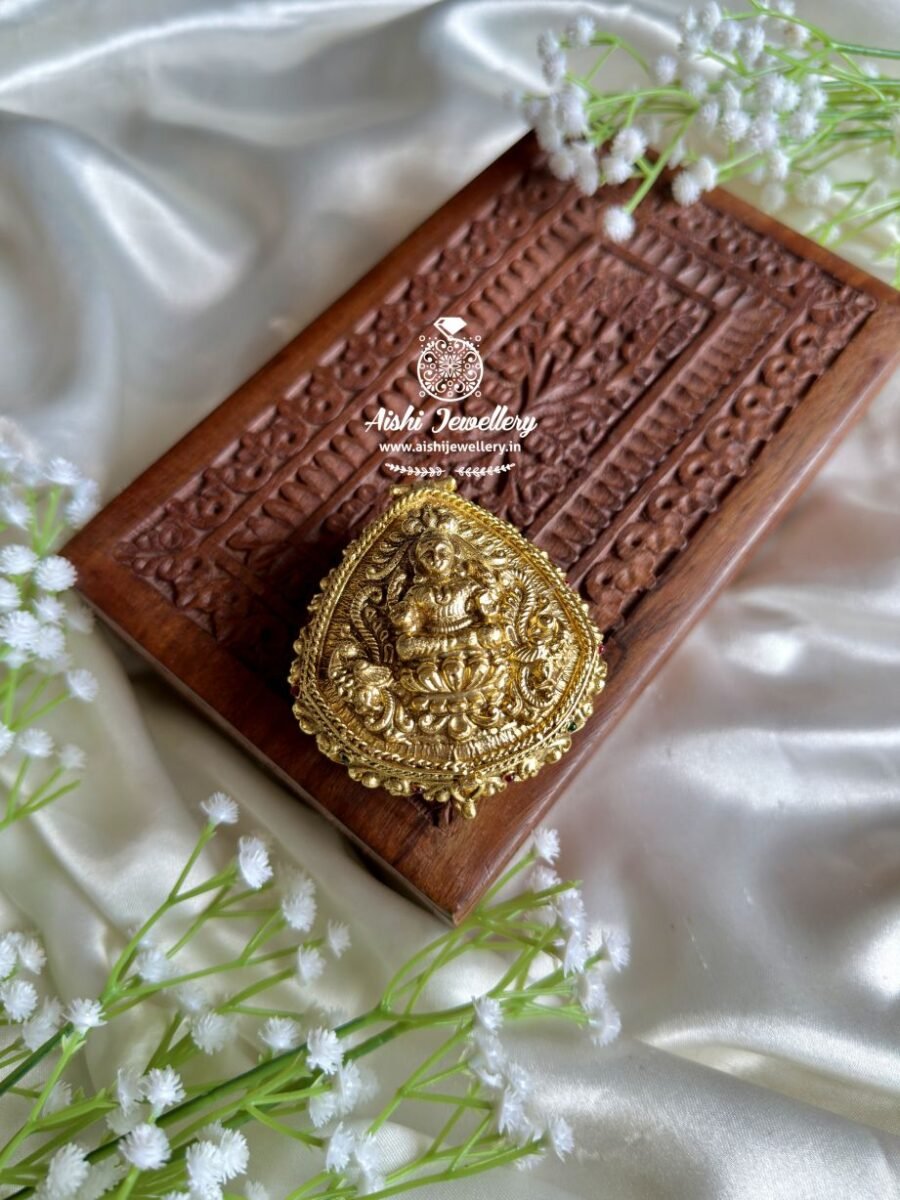 Lakshmi Big Size Kumkum Box – KB36