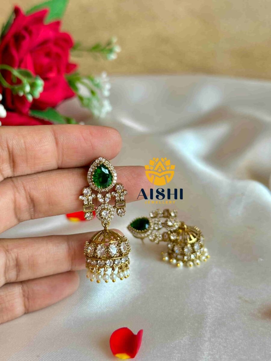 Tiny Victorian Jhumka-E377