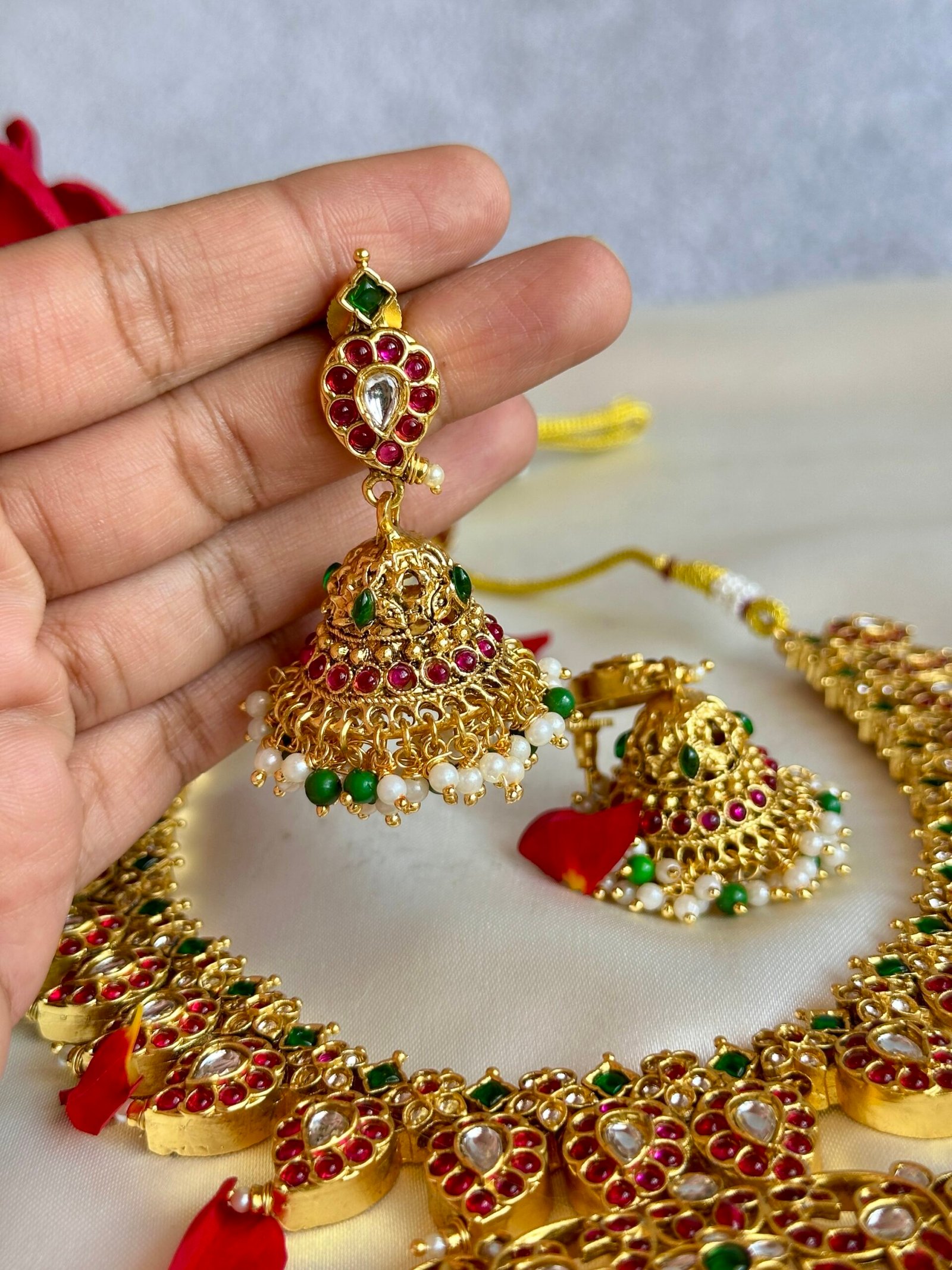 Traditional Manga Neckpiece - N717 - Image 2