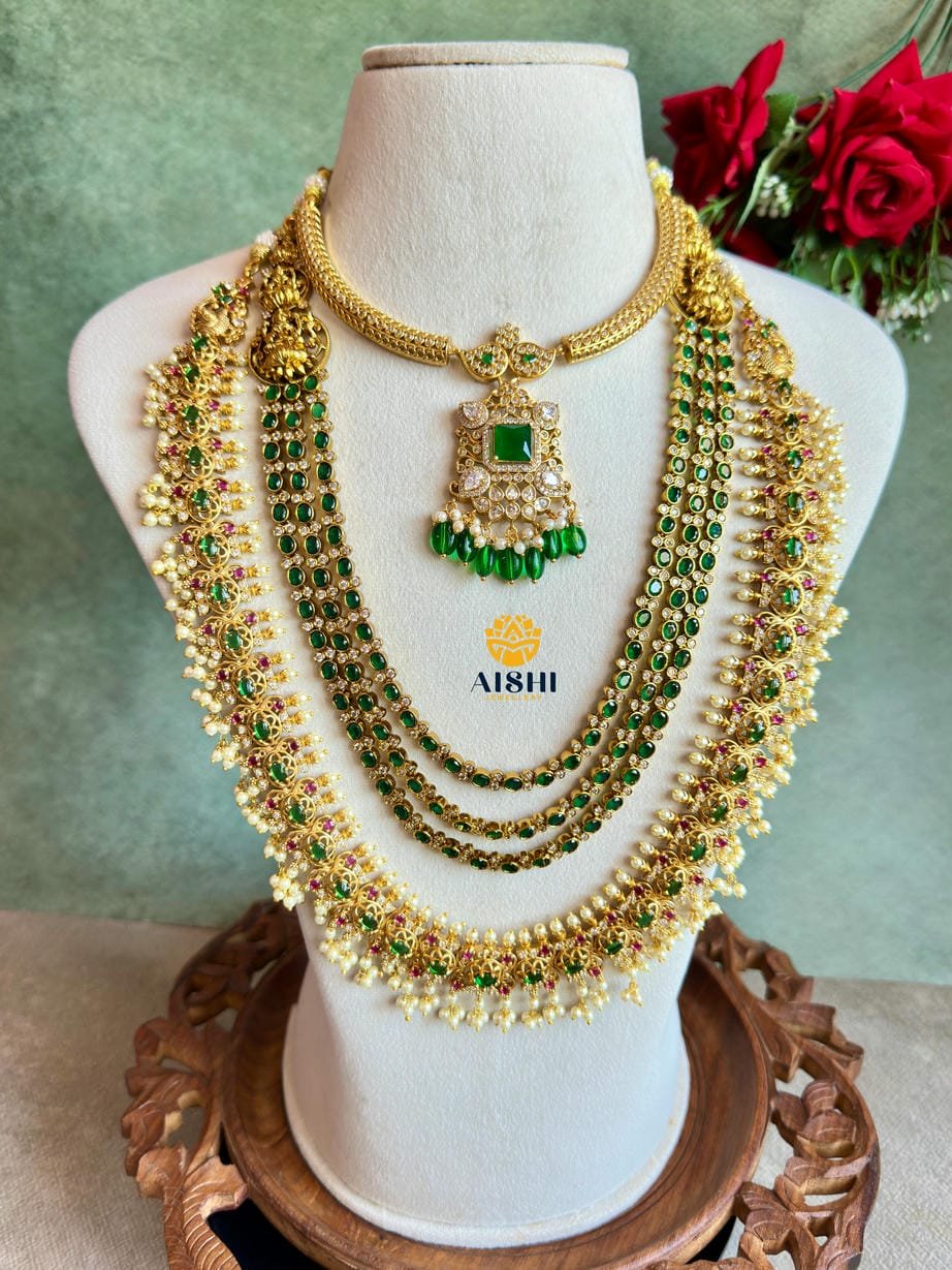 Kerala Style Green Jewellery Set –-BS039