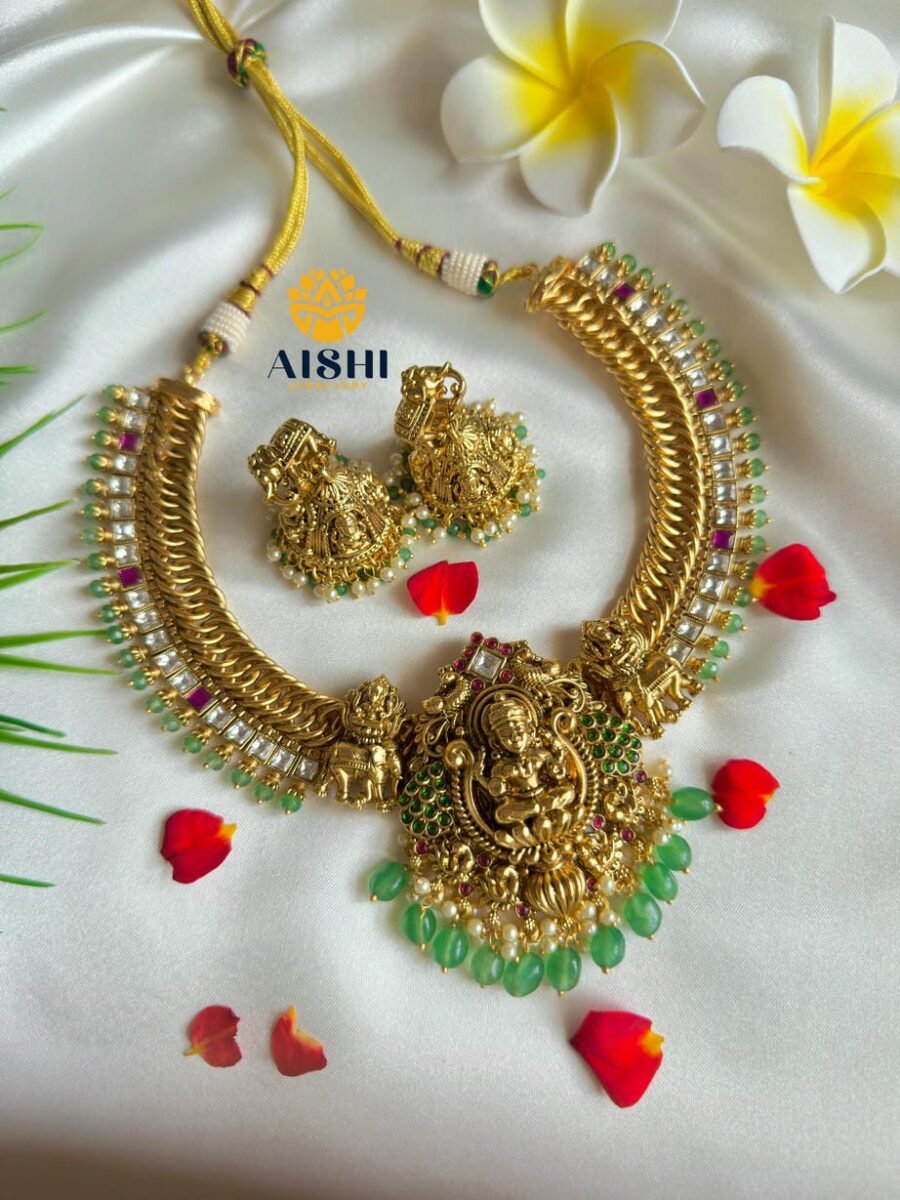Heritage Glow Neckpiece-N712