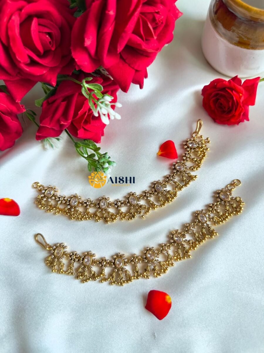 Antique Floral Earchain(White)-EC138