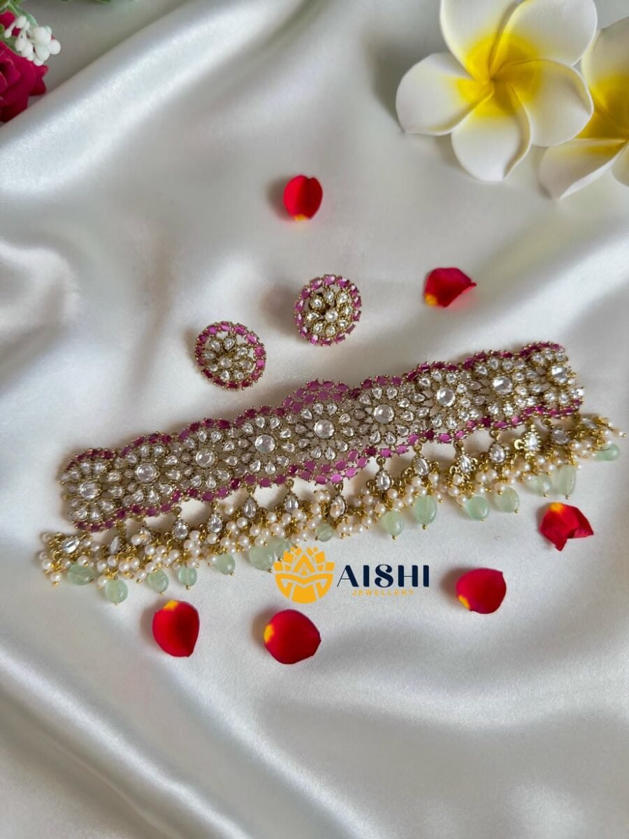 Floral Elegant Choker-HN168