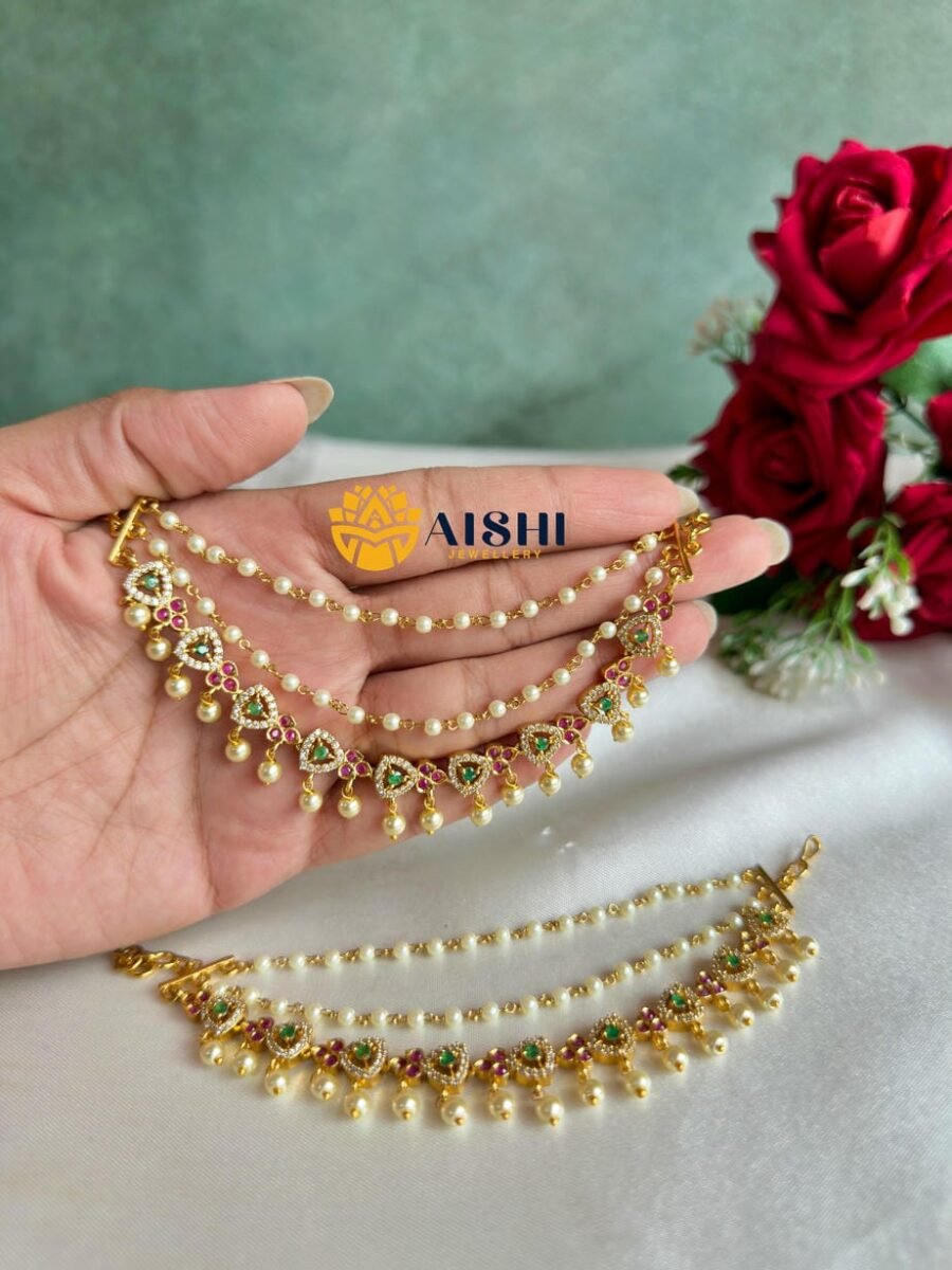 Elegant White beads Earchain -EC164