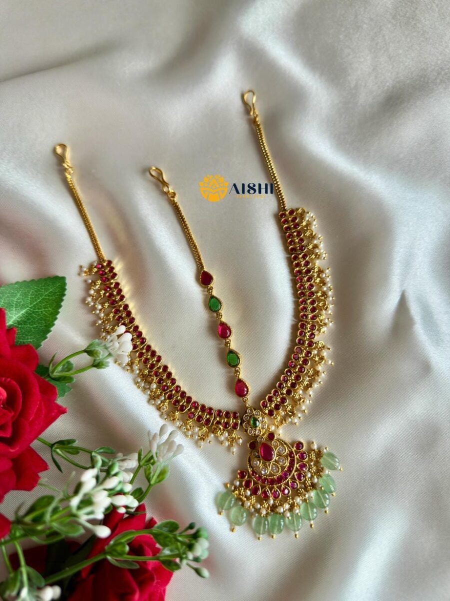 Floral Pirai Nila Tikka (Mint Beads)-T331