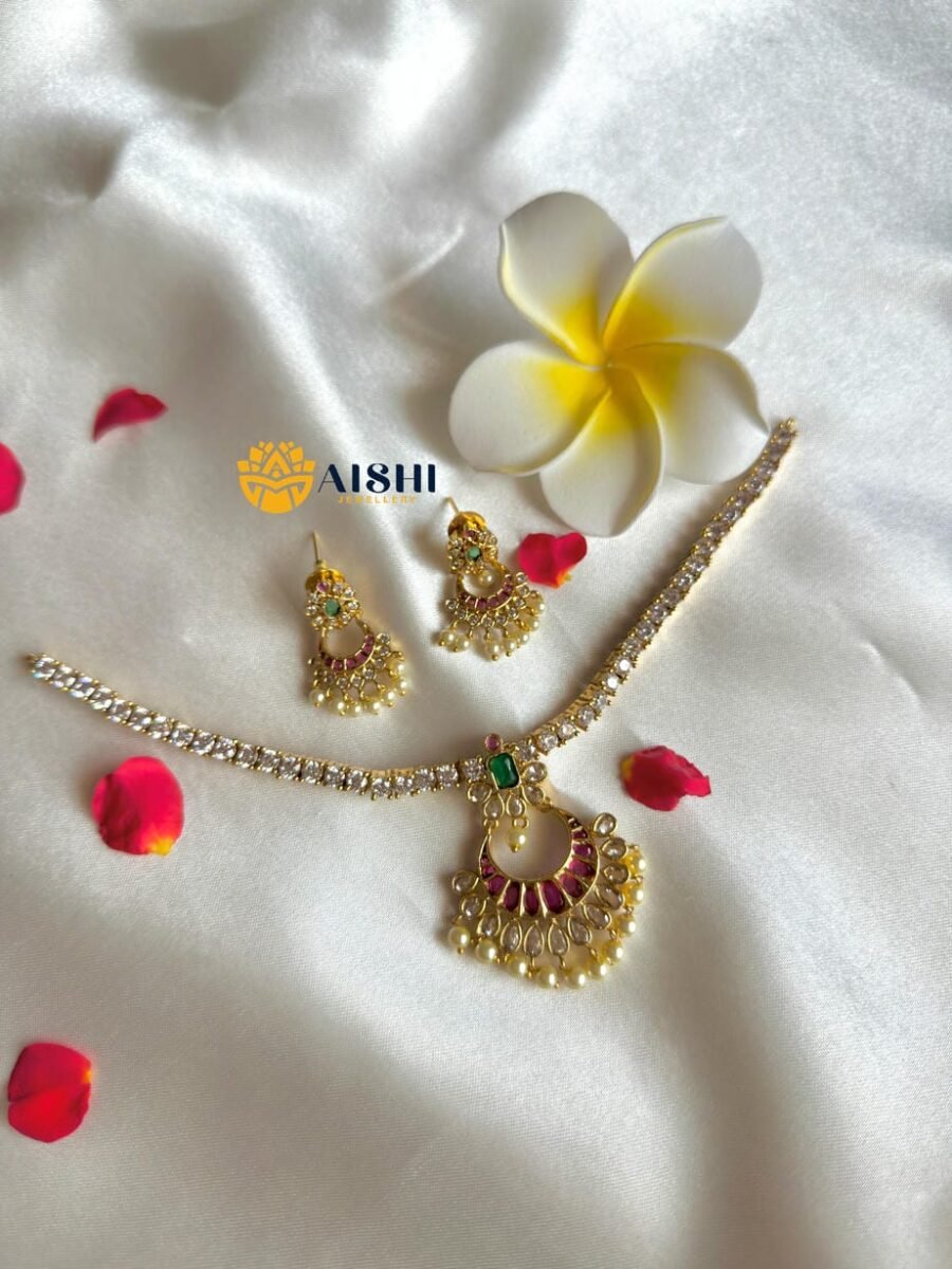 Simple Sparkle Floral Neckpiece-N825