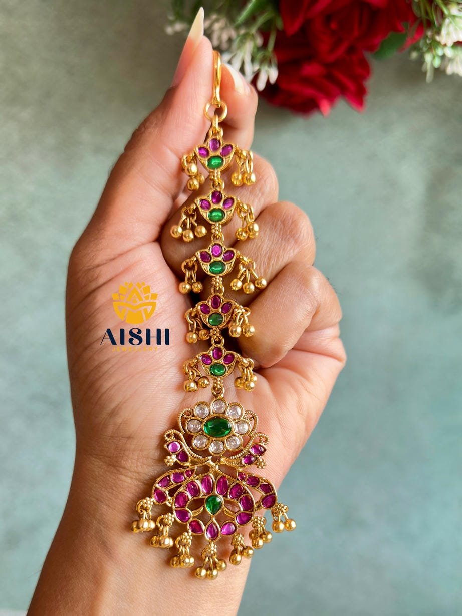 Floral Design Tikka(Gold beads)-T343