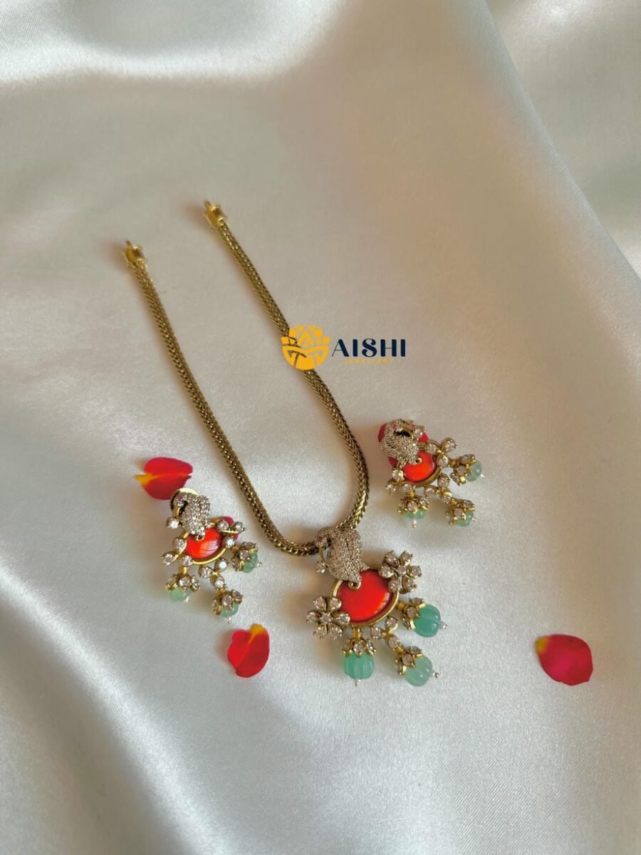 Peacock Pendant Chain Set – N852