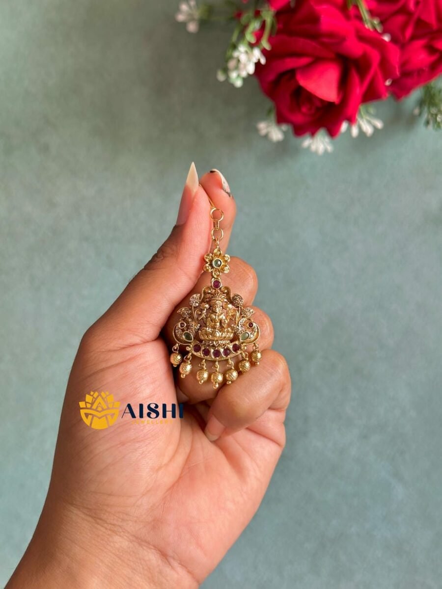 Elegant Temple Tikka – T364