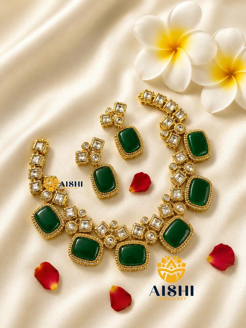 Emerald Charm Choker Set – AN401