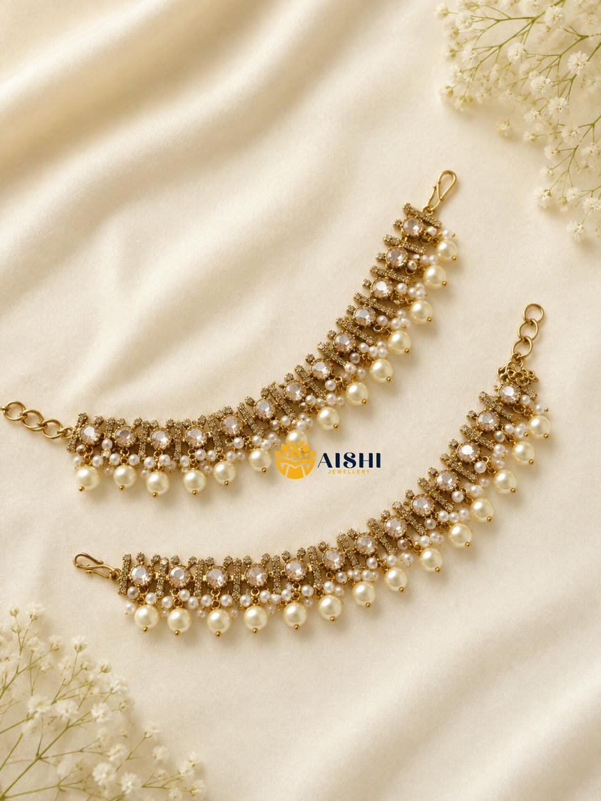 Elegant Sparkling Earchain-EC156