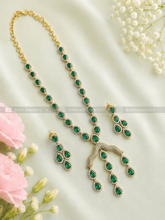 Elegant Western Style Victorian Diamond neck set(Green)-AN201