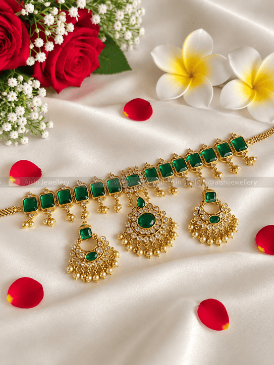 Elegant Green Choker-HN171
