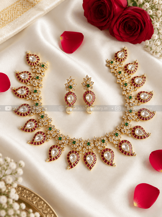 Sparkle Manga Necklace-N834